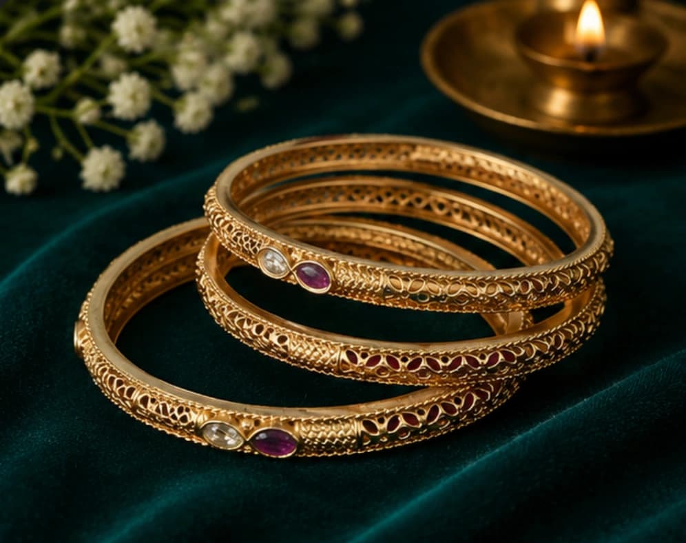 Rajwadi Gold Polish 4 Churi Set