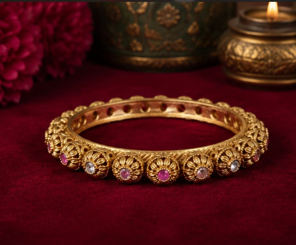 Traditional Gold Polish Bracelet