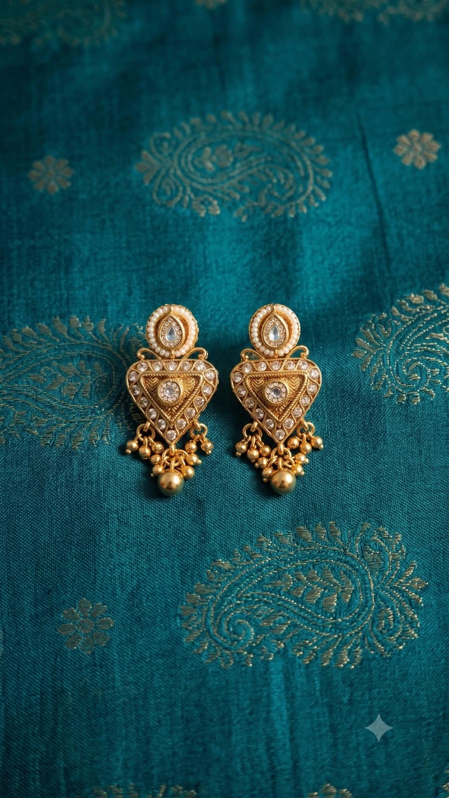 Antique Kundan Triangle Drop Earrings